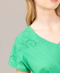 Blouse Verte Gaze De Coton Femme -Style Famille Boutique prod 10077 blouse mc vert cali 666x812 fc7ea0111e0b