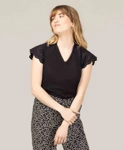 T-shirt Noir Femme Avec Apport De Broderie Anglaise