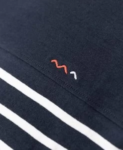 Marinière Manches Courtes Homme Fond Bleu Marine Rayé Blanc -Style Famille Boutique prod 5737 mariniere mc fond indigo raye blanc gaspar 666x812 fc7ea0111e0b