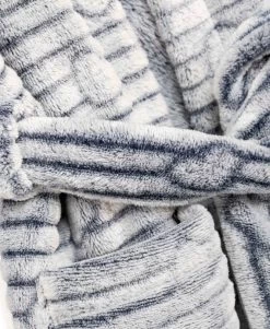 Robe De Chambre Toute Douce Grise Fille 5 Robe De Chambre Toute Douce Grise Fille -Style Famille Boutique prod 592 robe de chambre gris perle peifi 666x812 fc7ea0111e0b