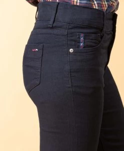 Jean Foncé Femme -Style Famille Boutique prod 6574 pantalon denim bleu comkomo 666x812 fc7ea0111e0b