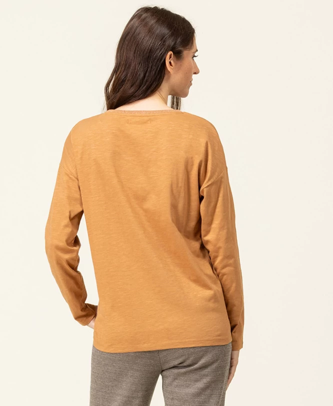 T-shirt Camel Femme Manches Longues Col V 2 T-shirt Camel Femme Manches Longues Col V – Image 2