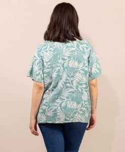 Chemise Femme Manches Courtes Imprimé Vert 8 Chemise Femme Manches Courtes Imprimé Vert -Style Famille Boutique prod 9416 chemise chemisier mc imprime vert celiora 666x812 fc7ea0111e0b